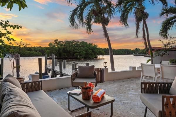 Poinciana Island Yacht & Racquet Club, 457 Poinciana Island Dr #1514, Sunny Isles Beach, Florida 33160, image 1