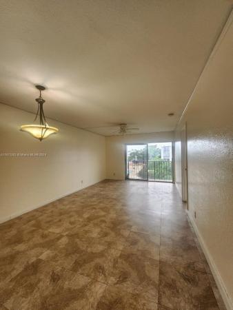 Lakeshore At University Park, 8620 N Sherman Cir #406, Miramar, Florida 33025, image 3