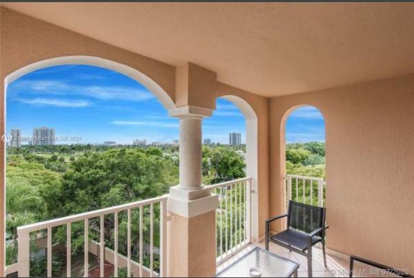 The Yacht Club At Aventura, 19999 E Country Club Dr #1601, Aventura, Florida 33180, image 1