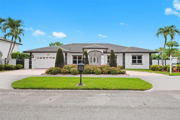 4693 SW 159th Ave, Unincorporated Dade County, Florida 33185, image 2