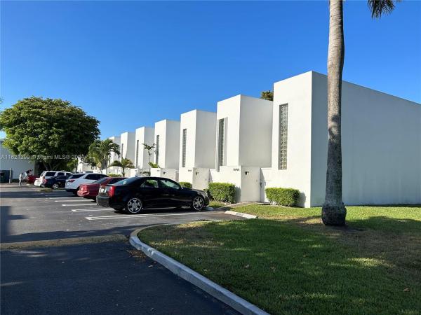 5070 Elmhurst Rd #E, West Palm Beach, Florida 33417, image 1