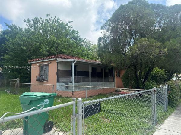 West Little River No HOA, 2328-2330 NW 80th St, West Little River, Florida 33147, image 1