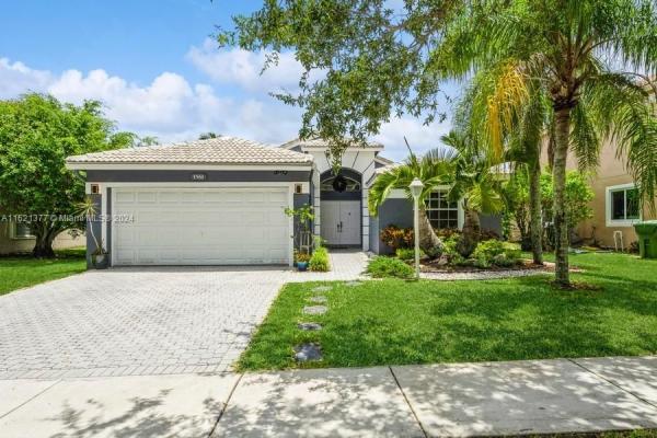 Clubside, 1561 NW 132nd Ave, Pembroke Pines, Florida 33028, image 1