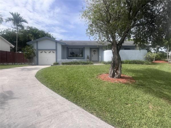 Old Cutler Common, 21545 SW 97th Pl, Cutler Bay, Florida 33189, image 1