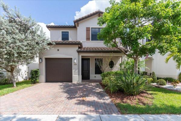 Bonterra, 3399 W 99th Pl, Hialeah, Florida 33018, image 1