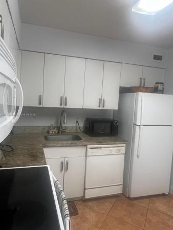 Seacoast 5151, 5151 Collins Ave #726, Miami Beach, Florida 33140, image 3