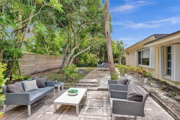 Oak Grove, 1000 SW 32nd St, Fort Lauderdale, Florida 33315, image 1
