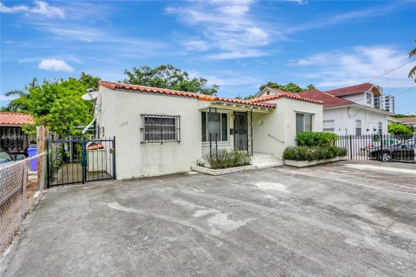 Kenwood, 1785 NW 15th St, Miami, Florida 33125, image 3