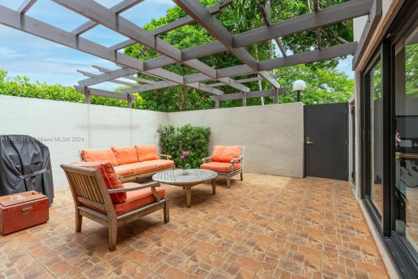 Oasis, 4730 SW 67th Ave #I7, Glenvar Heights, Florida 33155, image 1