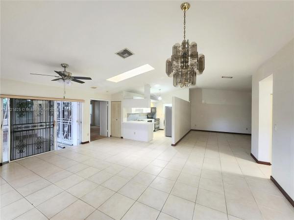 Starlight By The Hammocks, 14910 SW 92nd Ter, The Hammocks, Florida 33196, image 3