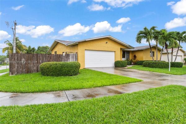 Old Cutler Cove, 20120 SW 92nd Ave, Cutler Bay, Florida 33189, image 1