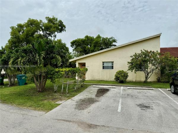 Waterside Townhomes, 28012 SW 140th Ct, Leisure City, Florida 33033, image 3