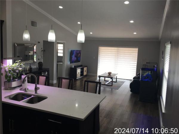 Heftler Townhouses, 11570 SW 112th Ave, Kendall, Florida 33176, image 3