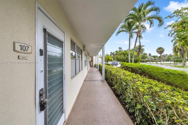 Grantham, 107 Grantham A, Deerfield Beach, Florida 33442, image 2