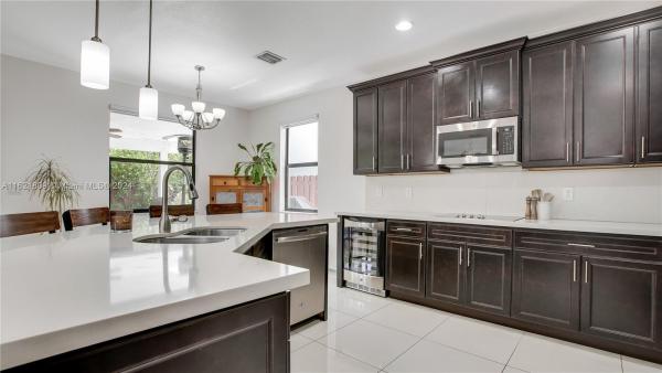 Madison Pointe At Central Park, 10225 NW 87th Ter, Doral, Florida 33178, image 1