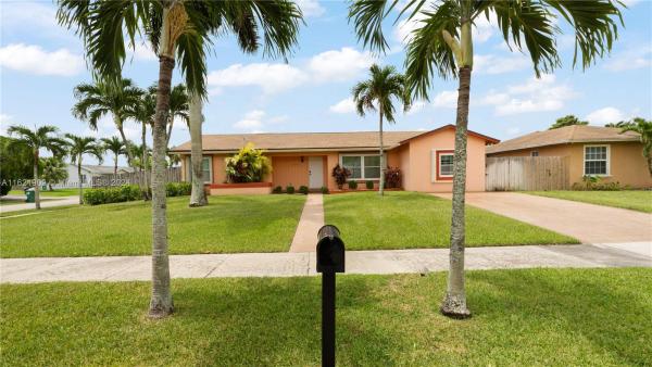Pine Lake, 11012 SW 162nd Ter, Palmetto Estates, Florida 33157, image 3