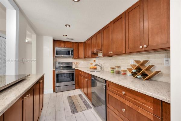 Venetian Palms, 7927 SW 104th St #108E, Kendall, Florida 33156, image 3