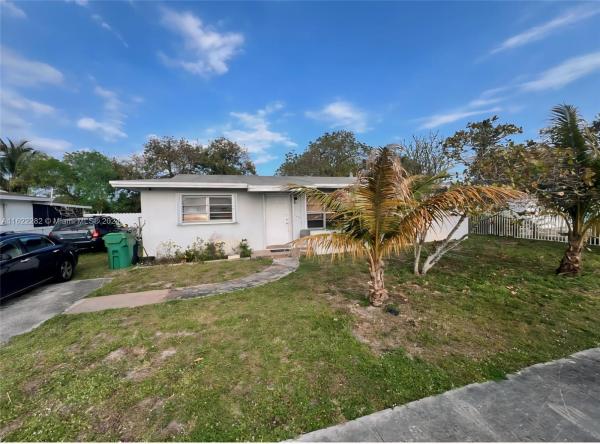 Lake Stevens Estates At Carol City, 17625 NW 55th Ct, Miami Gardens, Florida 33055, image 3