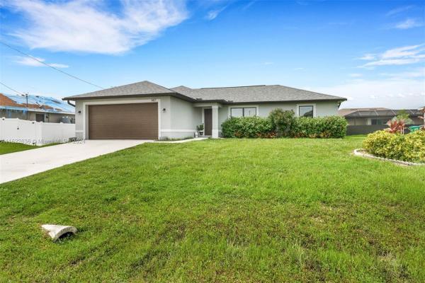 Gator Circle, 1417 NE 34th St, Cape Coral, Florida 33909, image 3