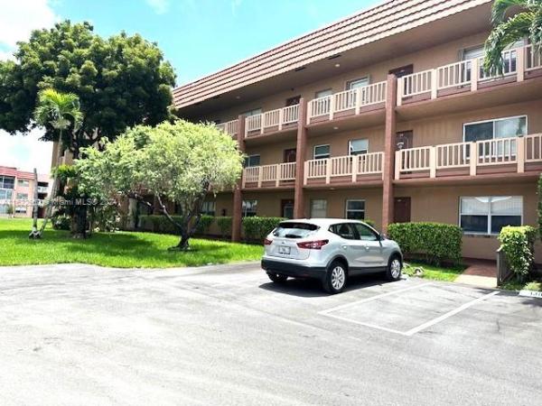 Sunrise Lakes 3, 9660 Sunrise Lakes Blvd #103, Sunrise, Florida 33322, image 1