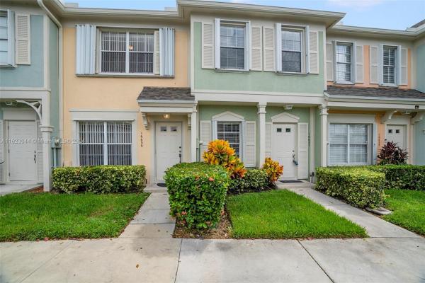 Coconuts, 16639 Hemingway Dr, Weston, Florida 33326, image 1