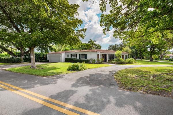 751 Saldano Ave, Coral Gables, Florida 33143, image 2