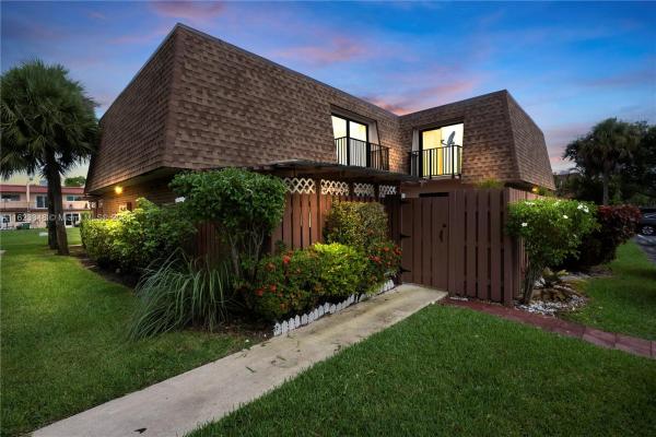 Village At Woodland Lake, 5971 NW 55th Ln #5971, Tamarac, Florida 33319, image 1