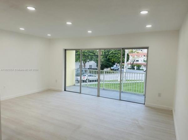 Village At Dadeland, 7304 SW 82nd St #A206, Glenvar Heights, Florida 33143, image 1