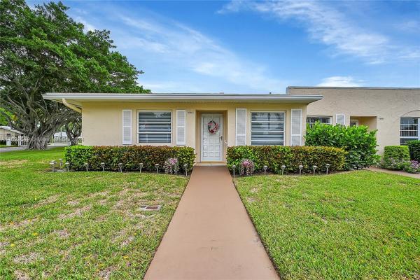 Boca Lakes, 8765 Bella Vista Dr #36, Boca Raton, Florida 33433, image 1