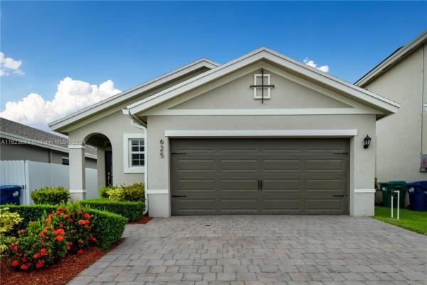 Royal Homes West, 625 NE 5th Way, Florida City, Florida 33034, image 1