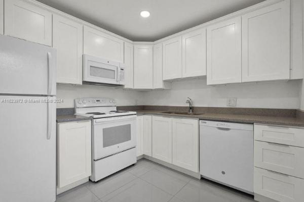 Cypress Park, 136 S Cypress Rd #318, Pompano Beach, Florida 33060, image 1