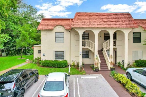 Cypress Park, 136 S Cypress Rd #318, Pompano Beach, Florida 33060, image 2