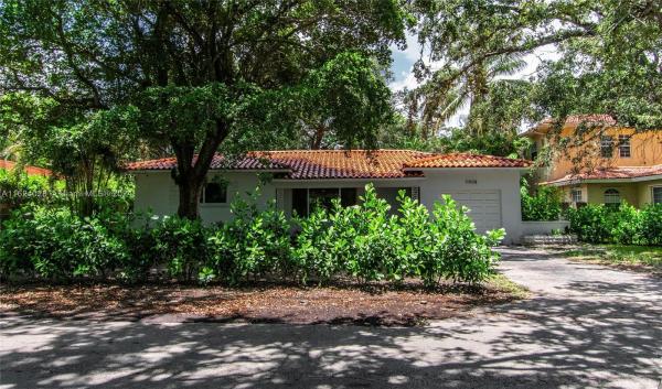 Biscayne Park Estates, 11908 NE 5th Ave, Biscayne Park, Florida 33161, image 1