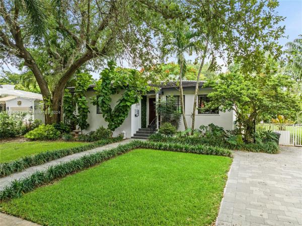 Coral Groves, 446 Madeira Ave, Coral Gables, Florida 33134, image 1