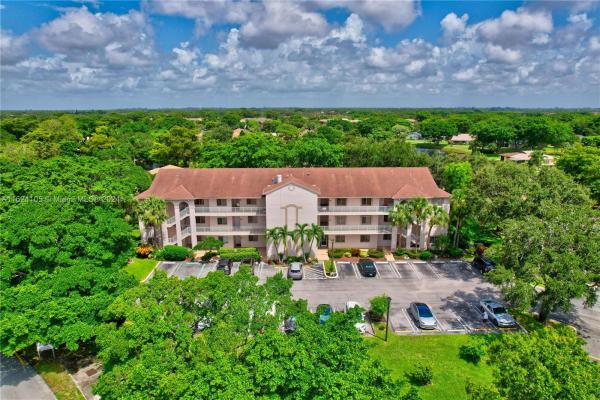 Terrace Homes Of Banyan Springs, 5084 Rose Hill Dr #1105, Boynton Beach, Florida 33437, image 2