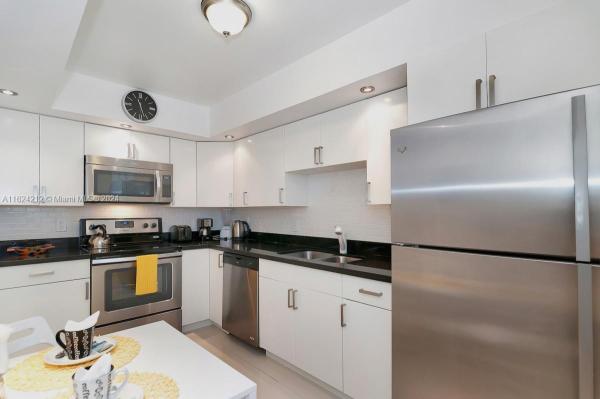 The Tides On Hollywood Beach, 3801 S Ocean Dr #3V, Hollywood, Florida 33019, image 3