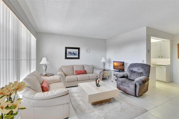 Cornwall At Century Village, 4048 Cornwall C #4048, Boca Raton, Florida 33434, image 1