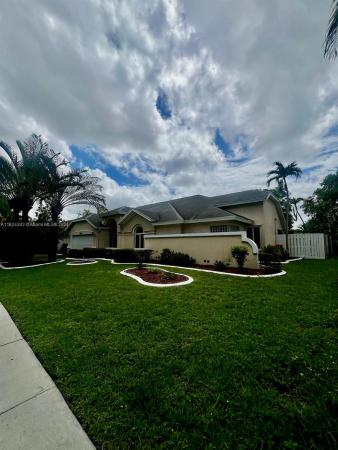 Boulevard Woods East, 5245 NW 70th Ave, Lauderhill, Florida 33319, image 1