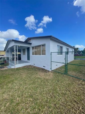 Ewings, 547 SW 4th Ave, Homestead, Florida 33030, image 3