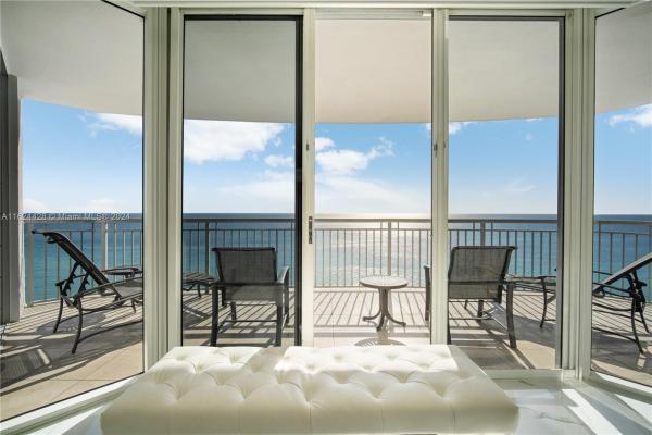 DoubleTree By Hilton Ocean Point Resort & Spa, 17375 Collins Ave #1901, Sunny Isles Beach, Florida 33160, image 2