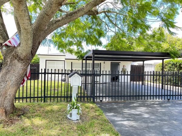 Fulford By The Sea, 1674 NE 180th St, North Miami Beach, Florida 33162, image 3