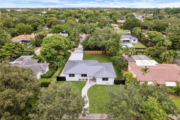 College Heights, 165 NE 109th St, Miami Shores, Florida 33161, image 2