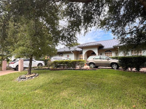 Edmor Estates, 17521 SW 93rd Pl, Palmetto Bay, Florida 33157, image 1