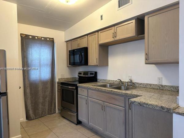 Magnolia Gardens, 2071 Wilmington St, Opa-Locka, Florida 33054, image 2