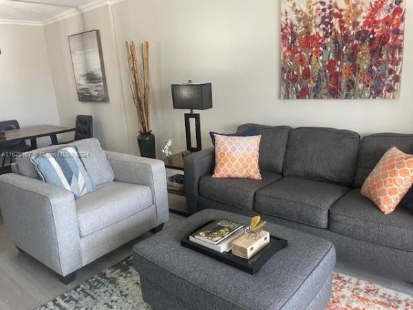Meadowbrook Lakes, 202 SE 10th St #302, Dania Beach, Florida 33004, image 1