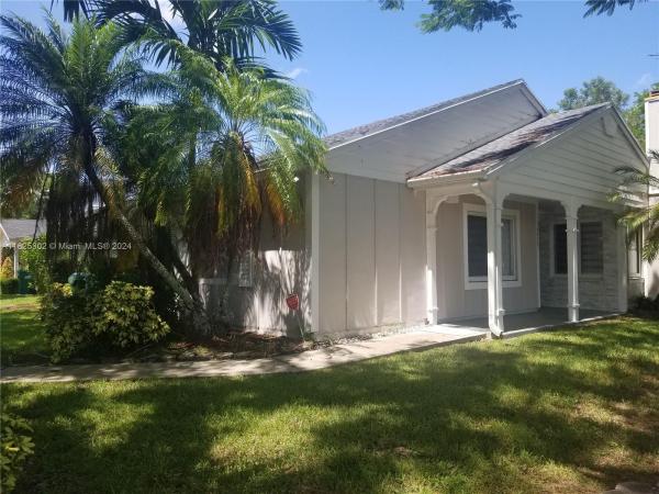 Hickory Lane Country Villas At Country Walk, 14413 SW 143rd Ct #14413, Country Walk, Florida 33186, image 1