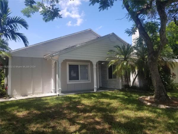Hickory Lane Country Villas At Country Walk, 14413 SW 143rd Ct #14413, Country Walk, Florida 33186, image 3