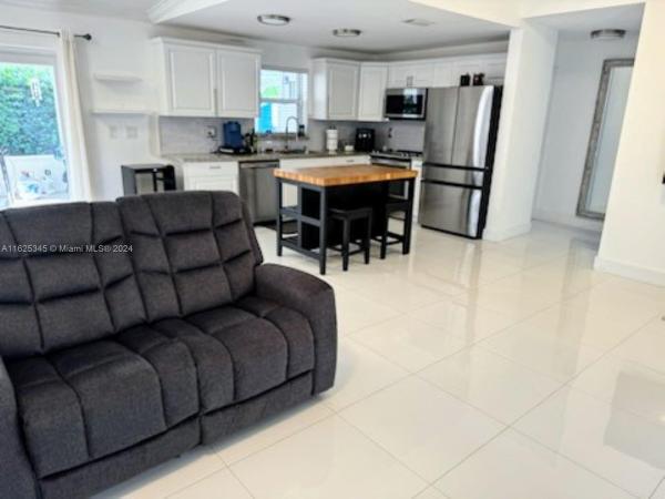 13753 SW 9th St, Unincorporated Dade County, Florida 33184, image 3
