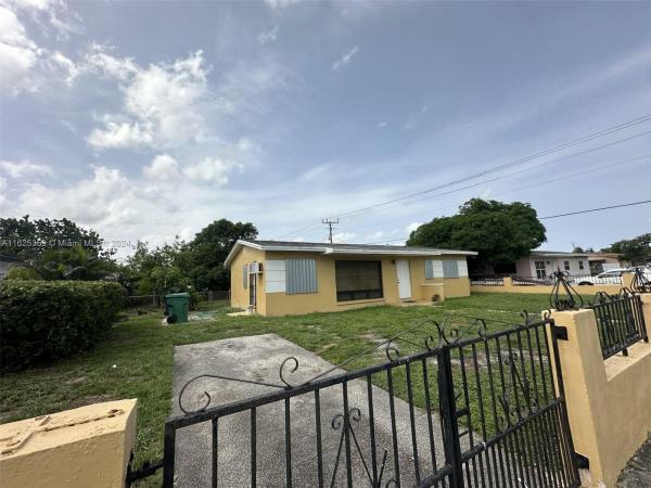 Carol City, 3901 NW 168th St, Miami Gardens, Florida 33055, image 3