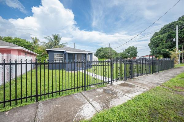 Hialeah Heights, 6115 NW 30th Ave, Brownsville, Florida 33142, image 3